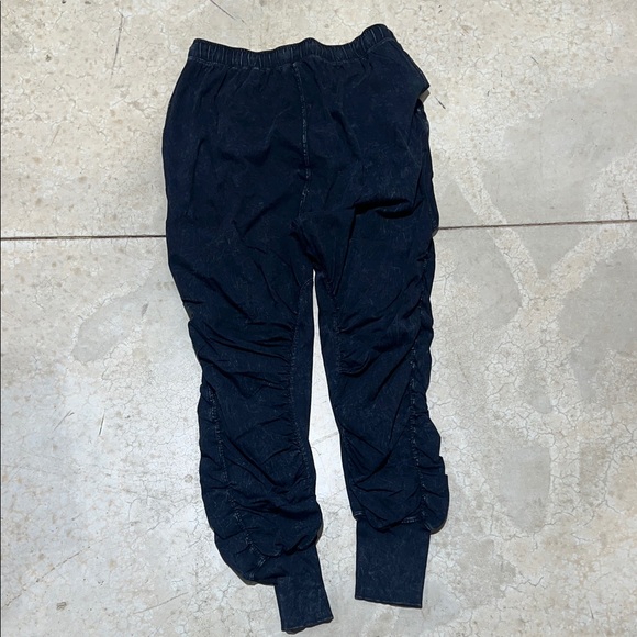 Free People Black Shirred Joggers - Picture 6 of 7